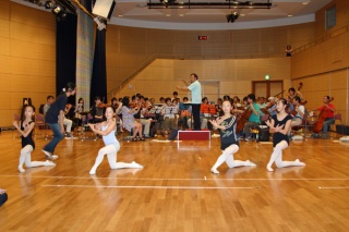 �摜(320x213)�E�g��摜(591x394)